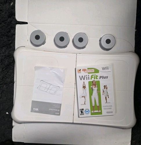 Nintendo wii fit plus bundle - nintendo,